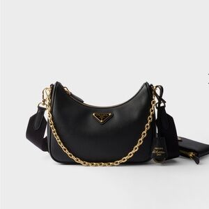 Prada Re-Edition 2005 Saffiano leather bag